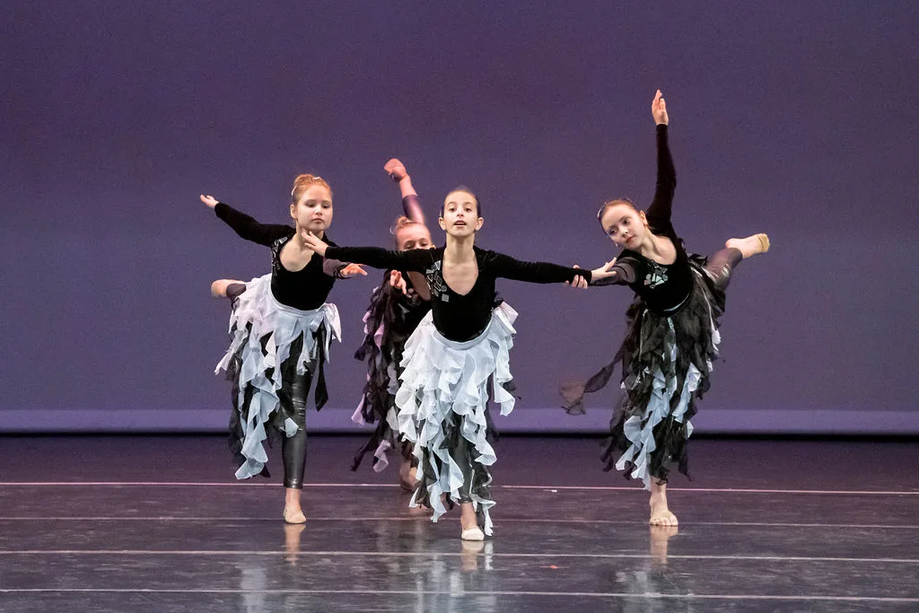 Dance and gymnastics school Releve