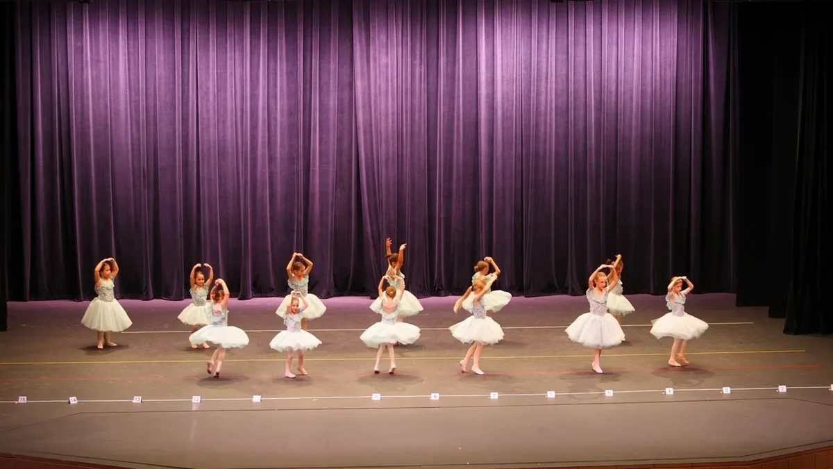 Silhouette Dance